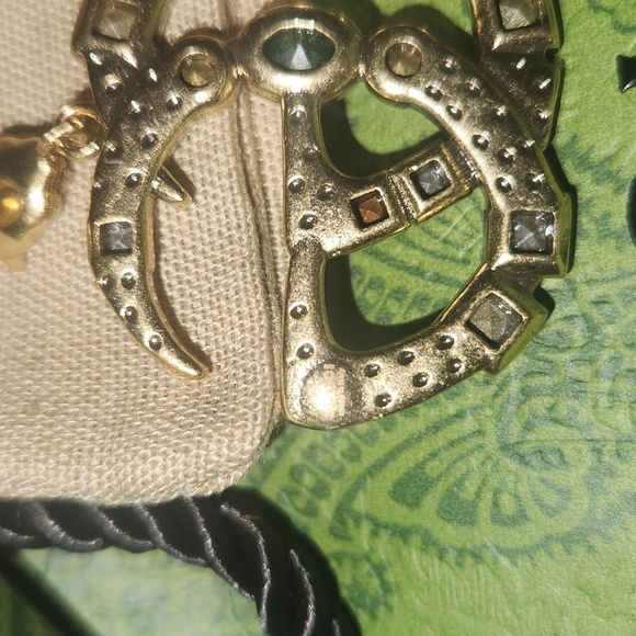 Authentic gucci GG earrings - Picture 4 of 4